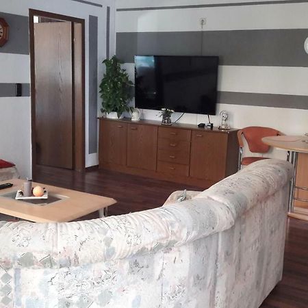 Wohnung Fuer Monteure Und Messebauer Algermissen Exterior foto