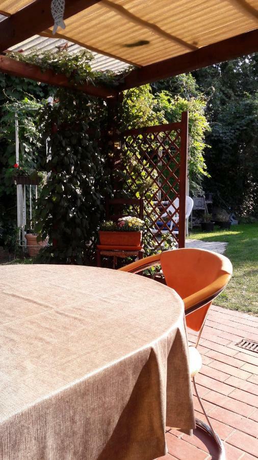 Wohnung Fuer Monteure Und Messebauer Algermissen Exterior foto
